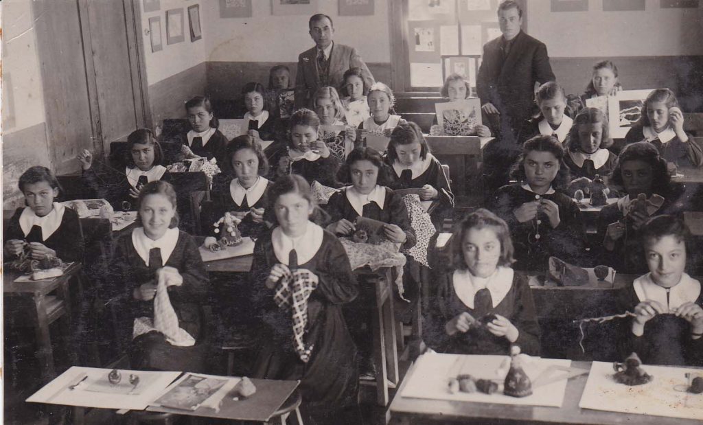 Nazilli Ortaokulu, Resim-iş Öğretmenliği
